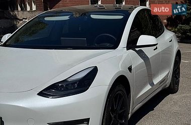 Седан Tesla Model 3 2023 в Запоріжжі