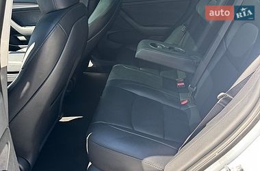 Седан Tesla Model 3 2023 в Запоріжжі