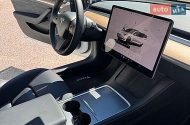 Седан Tesla Model 3 2023 в Запоріжжі