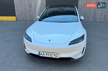 Седан Tesla Model 3 2024 в Кривом Роге