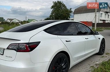 Седан Tesla Model 3 2022 в Хмельницком