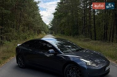 Седан Tesla Model 3 2022 в Киеве фото 5 Седан Tesla Model 3 2022 в Киеве