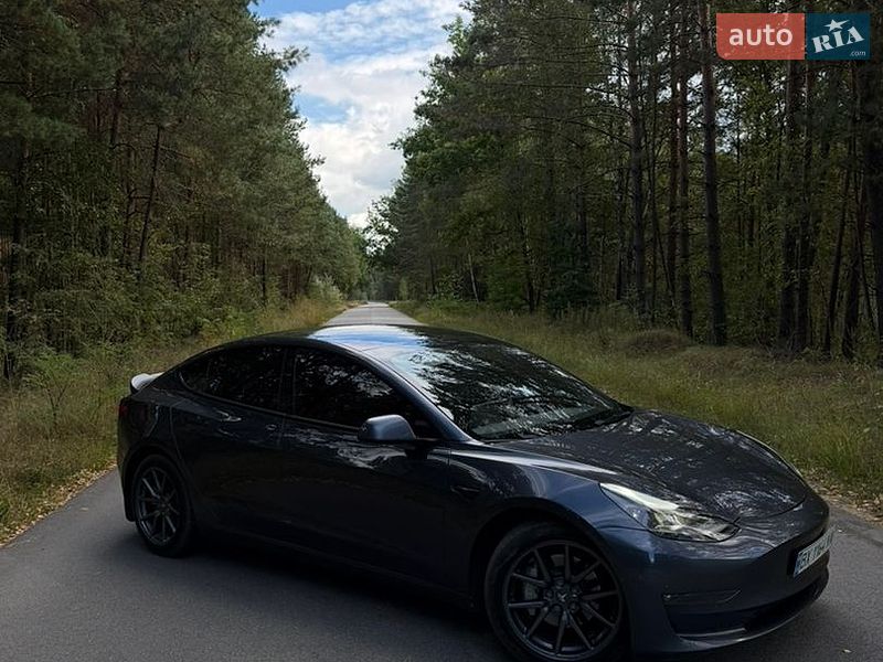 Седан Tesla Model 3 2022 в Киеве фото 5 Седан Tesla Model 3 2022 в Киеве