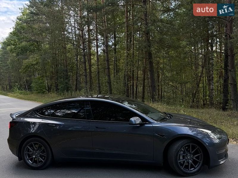 Седан Tesla Model 3 2022 в Киеве фото 6 Седан Tesla Model 3 2022 в Киеве