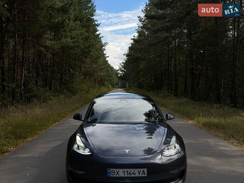 Седан Tesla Model 3 2022 в Киеве фото 7 Седан Tesla Model 3 2022 в Киеве