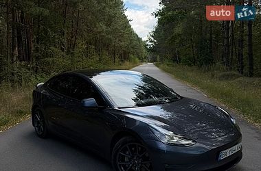 Седан Tesla Model 3 2022 в Киеве фото 10 Седан Tesla Model 3 2022 в Киеве