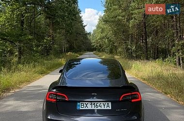 Седан Tesla Model 3 2022 в Киеве фото 22 Седан Tesla Model 3 2022 в Киеве