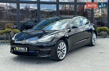 Седан Tesla Model 3 2020 в Львові фото 3 Седан Tesla Model 3 2020 в Львові