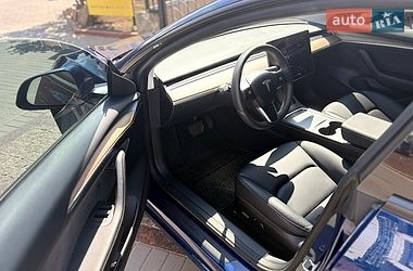Седан Tesla Model 3 2023 в Кропивницком