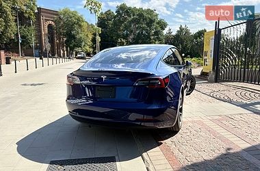 Седан Tesla Model 3 2023 в Кропивницком