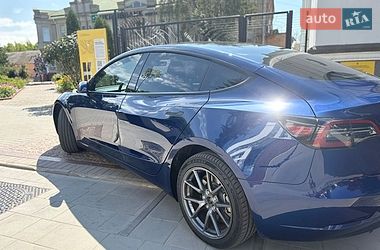 Седан Tesla Model 3 2023 в Кропивницком