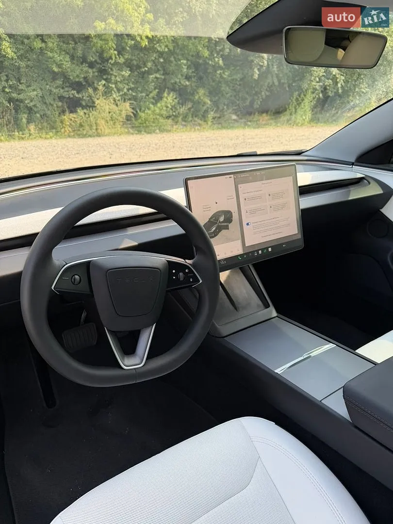 2025 Tesla Model 3 - мініатюра 10