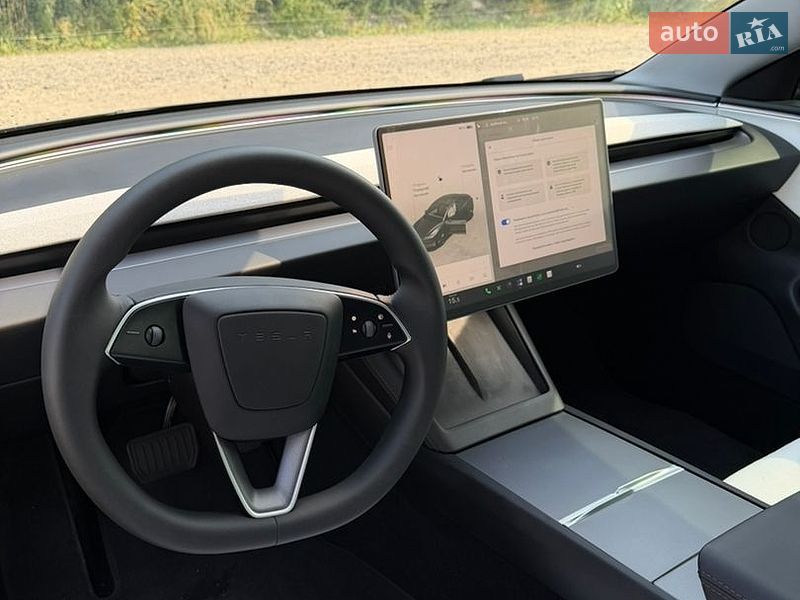 Седан Tesla Model 3 2025 в Хмельницком