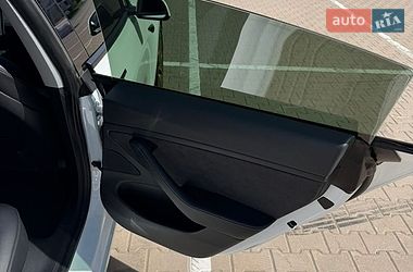 Седан Tesla Model 3 2021 в Киеве фото 13 Седан Tesla Model 3 2021 в Киеве