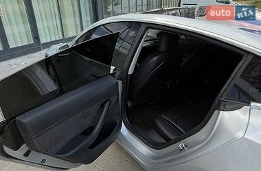 Седан Tesla Model 3 2018 в Рівному