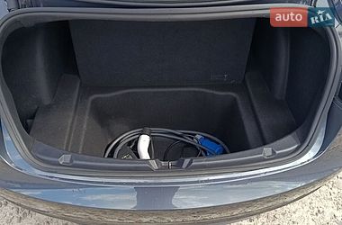 Седан Tesla Model 3 2022 в Львові