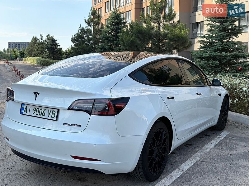 Седан Tesla Model 3 2021 в Софиевской Борщаговке