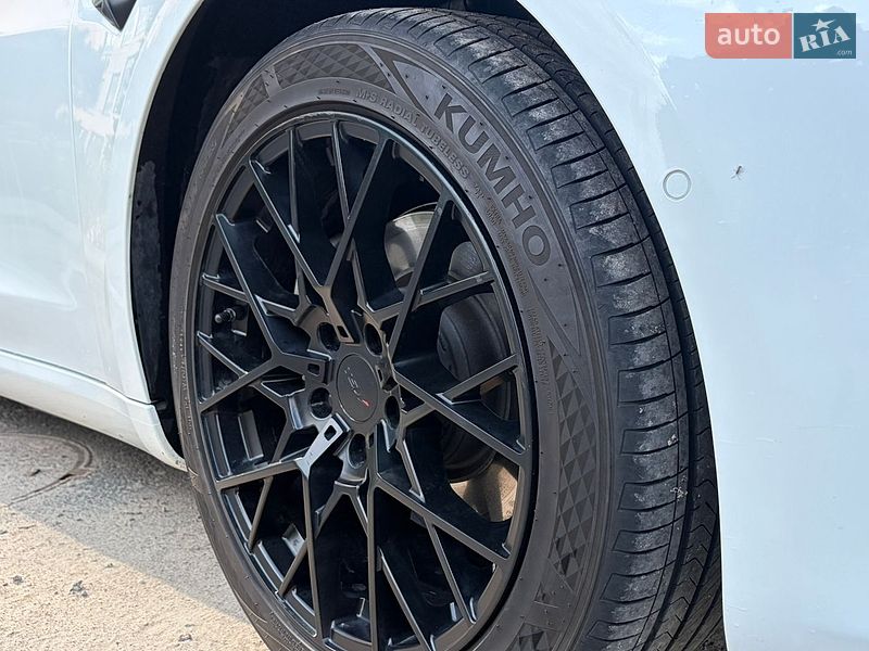 Седан Tesla Model 3 2021 в Софиевской Борщаговке