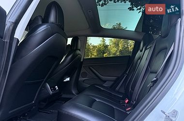 Седан Tesla Model 3 2023 в Николаеве