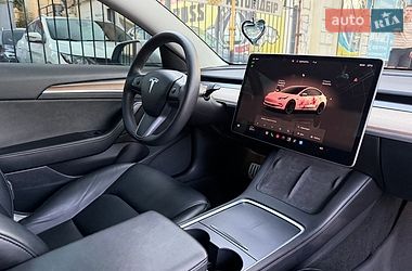 Седан Tesla Model 3 2023 в Николаеве