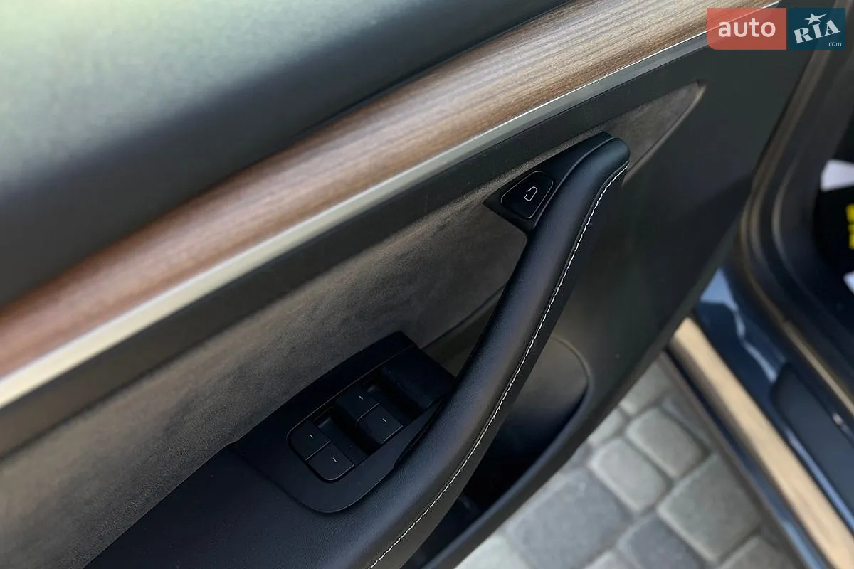 2022 Tesla Model 3 - мініатюра 10