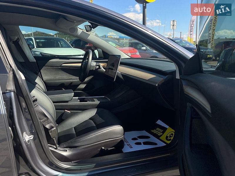 Седан Tesla Model 3 2022 в Мукачевому фото 23 Седан Tesla Model 3 2022 в Мукачевому