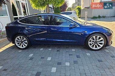 Седан Tesla Model 3 2018 в Борисполі