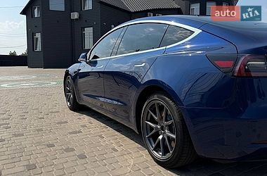 Седан Tesla Model 3 2019 в Білій Церкві