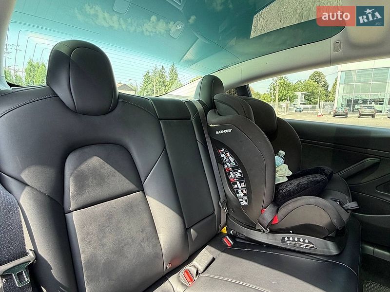 Седан Tesla Model 3 2019 в Білій Церкві