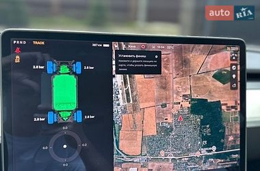 Седан Tesla Model 3 2018 в Києві