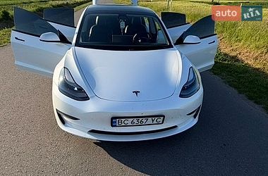 Седан Tesla Model 3 2021 в Самборе