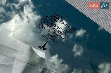 Седан Tesla Model 3 2022 в Немирові
