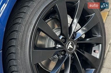 Седан Tesla Model 3 2022 в Немирові