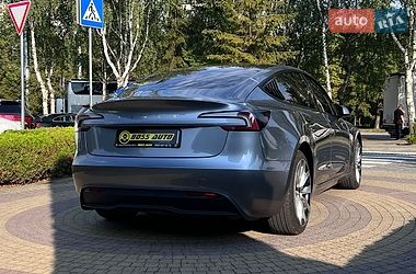 Седан Tesla Model 3 2025 в Львові