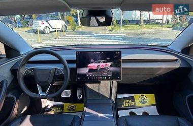 Седан Tesla Model 3 2025 в Львові