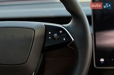 Седан Tesla Model 3 2025 в Львові