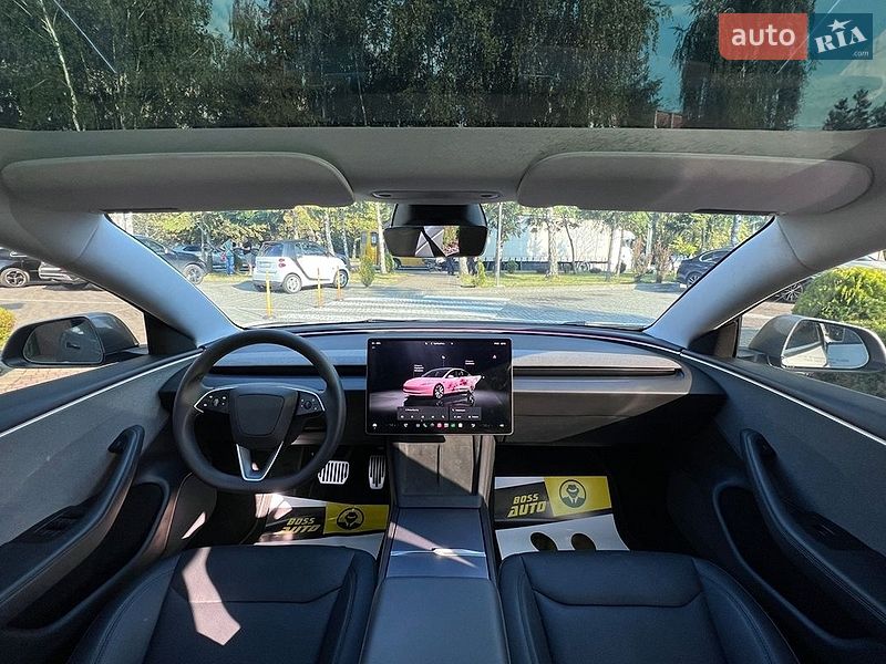 Седан Tesla Model 3 2025 в Львові
