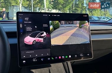 Седан Tesla Model 3 2025 в Львові