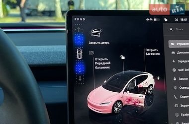 Седан Tesla Model 3 2025 в Львові