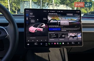 Седан Tesla Model 3 2025 в Львові
