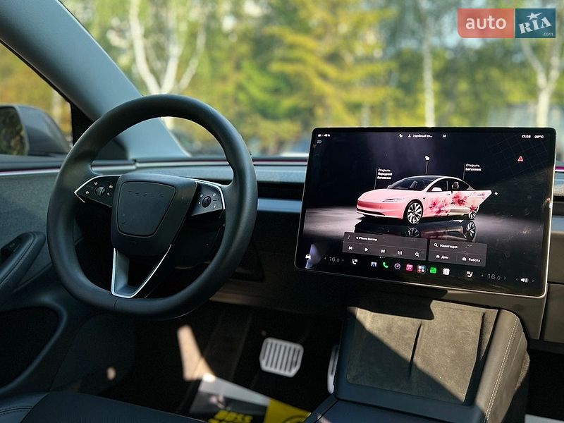 Седан Tesla Model 3 2025 в Львові