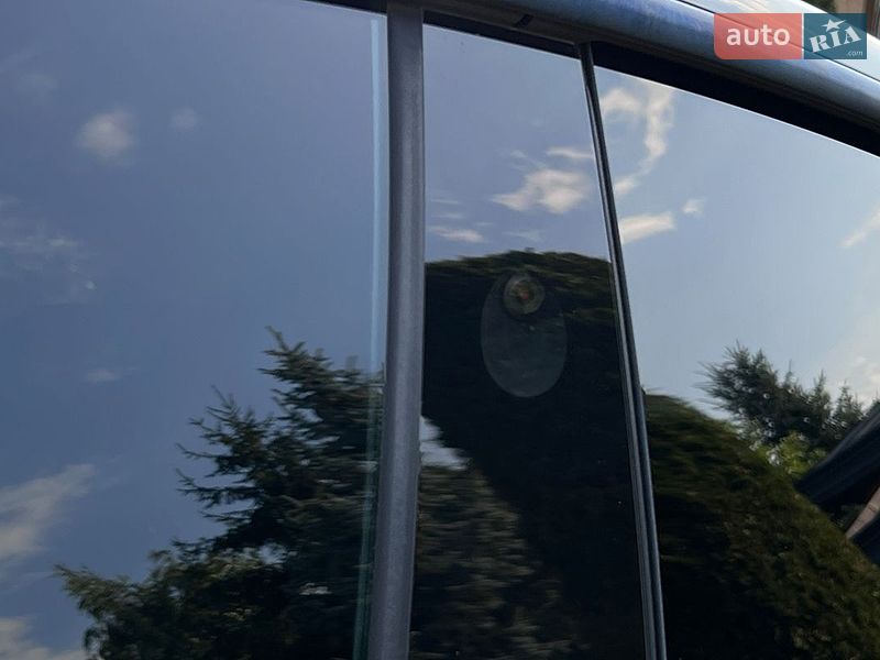 Седан Tesla Model 3 2025 в Львові
