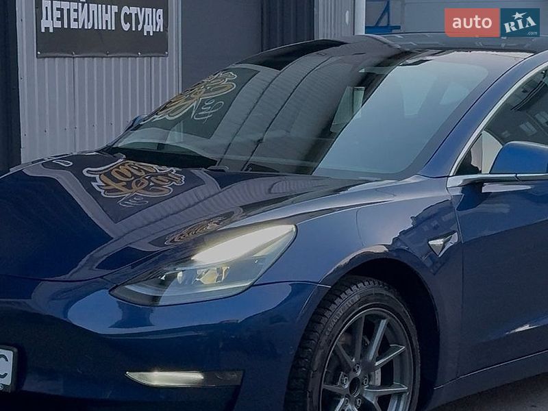 Седан Tesla Model 3 2019 в Білій Церкві