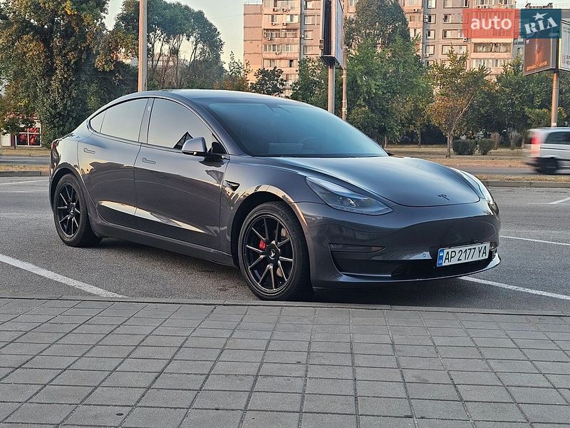 Tesla Model 3 2019