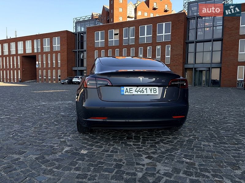 Седан Tesla Model 3 2023 в Дніпрі фото 4 Седан Tesla Model 3 2023 в Дніпрі