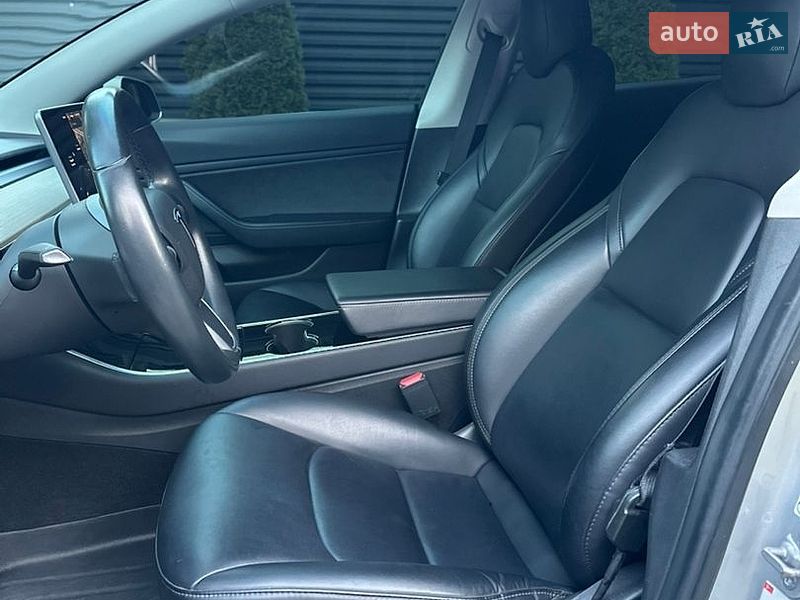 Седан Tesla Model 3 2018 в Софиевской Борщаговке
