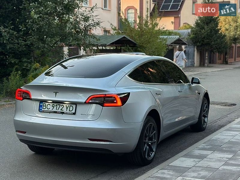 Седан Tesla Model 3 2018 в Софиевской Борщаговке