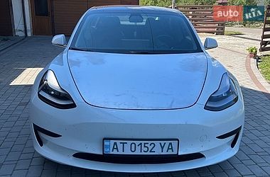 Седан Tesla Model 3 2019 в Коломые