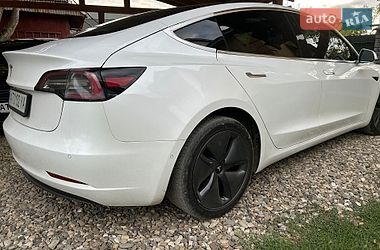 Седан Tesla Model 3 2019 в Коломые