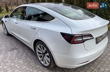 Седан Tesla Model 3 2018 в Городке